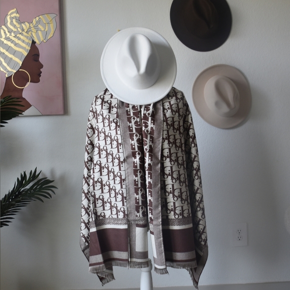 Reversible Stylish Warm Cashmere/Shawl - Picture 13 of 15